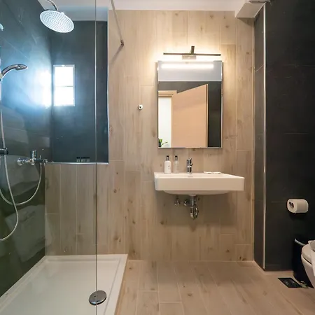 アパート Leisure Tríkala